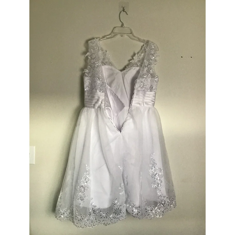 Witness of Love Girls White Lace VNeck Sequin Tulle Cocktail Dress Size 10 NWT‎